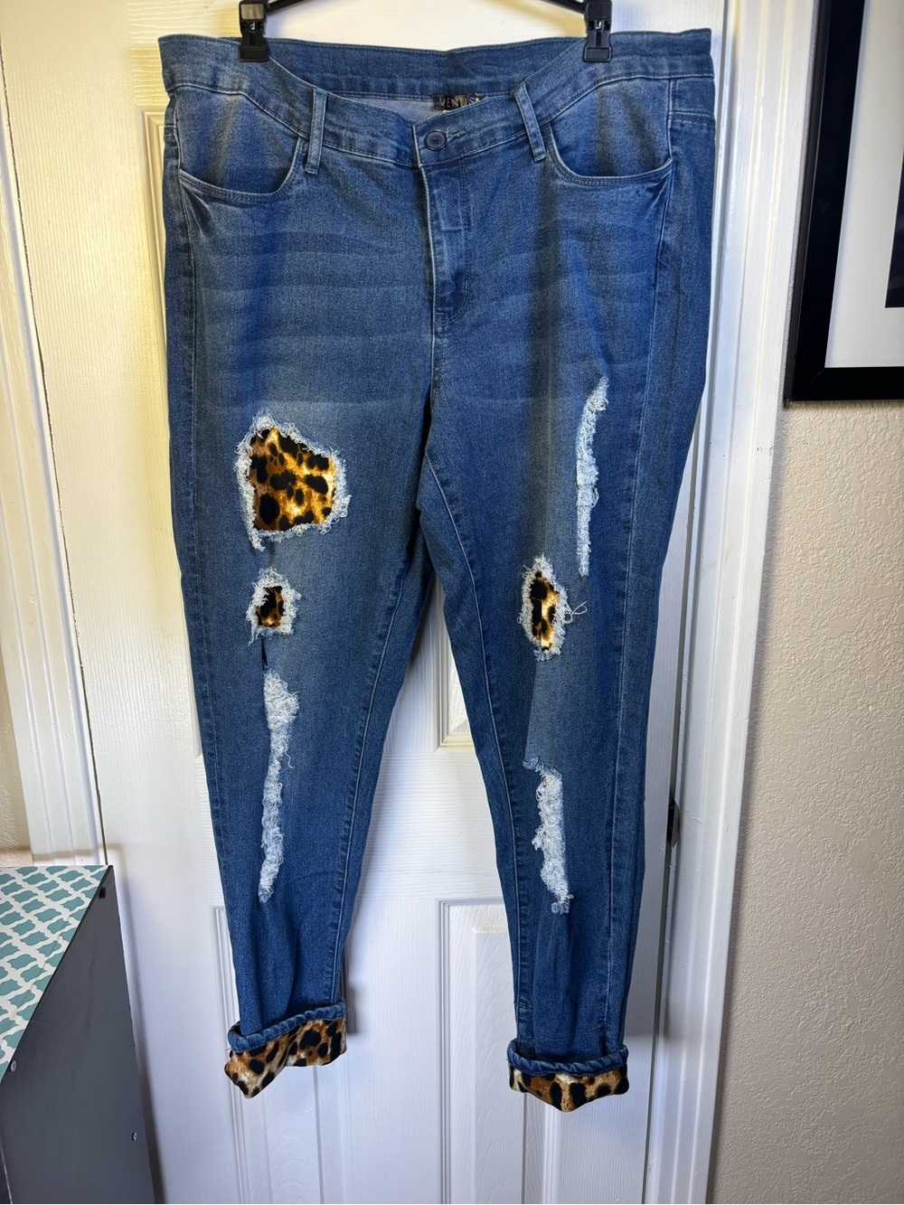 Blue Distressed Women's Jeans with Leopard Patch size 18